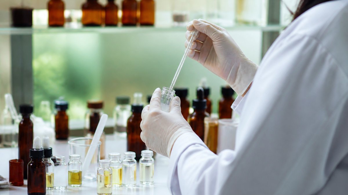 À éviter : quels ingrédients de parfums sont les plus nocifs pour la santé ?